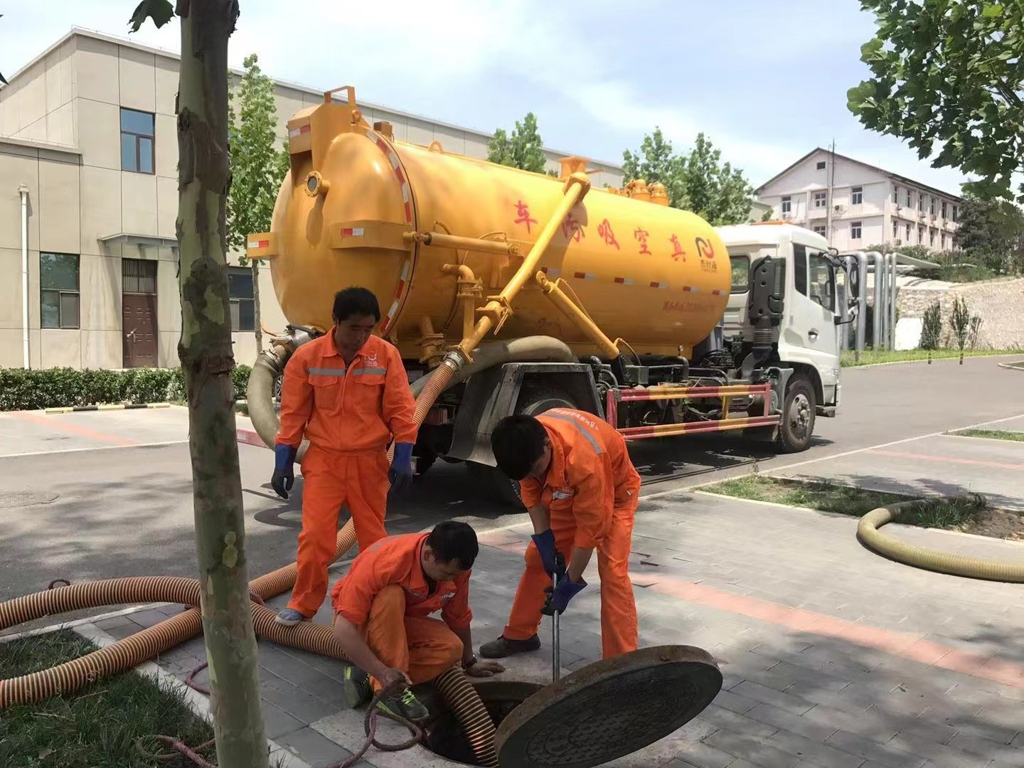 麟游化粪池清理与5-8吨吸粪车施工效率分析